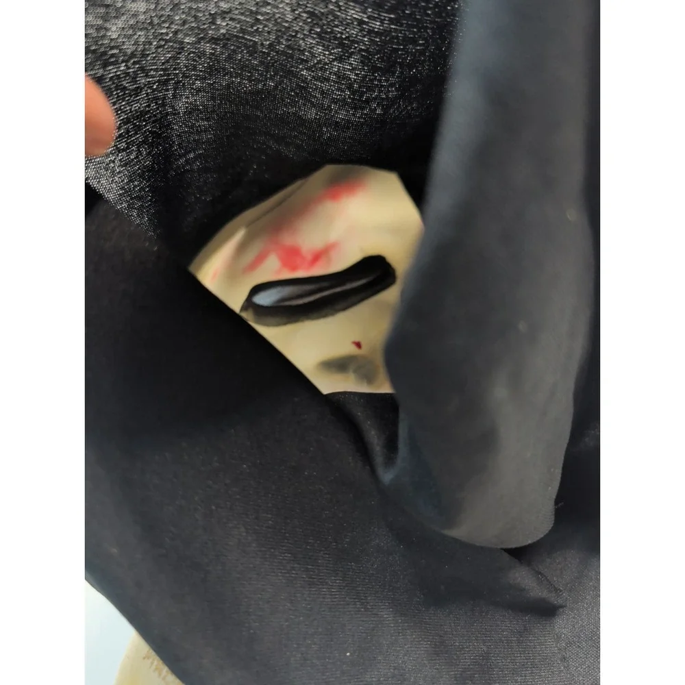 Vintage SCREAM Ghost Face Mask Easter Unlimited Inc w/ Blood Stains
